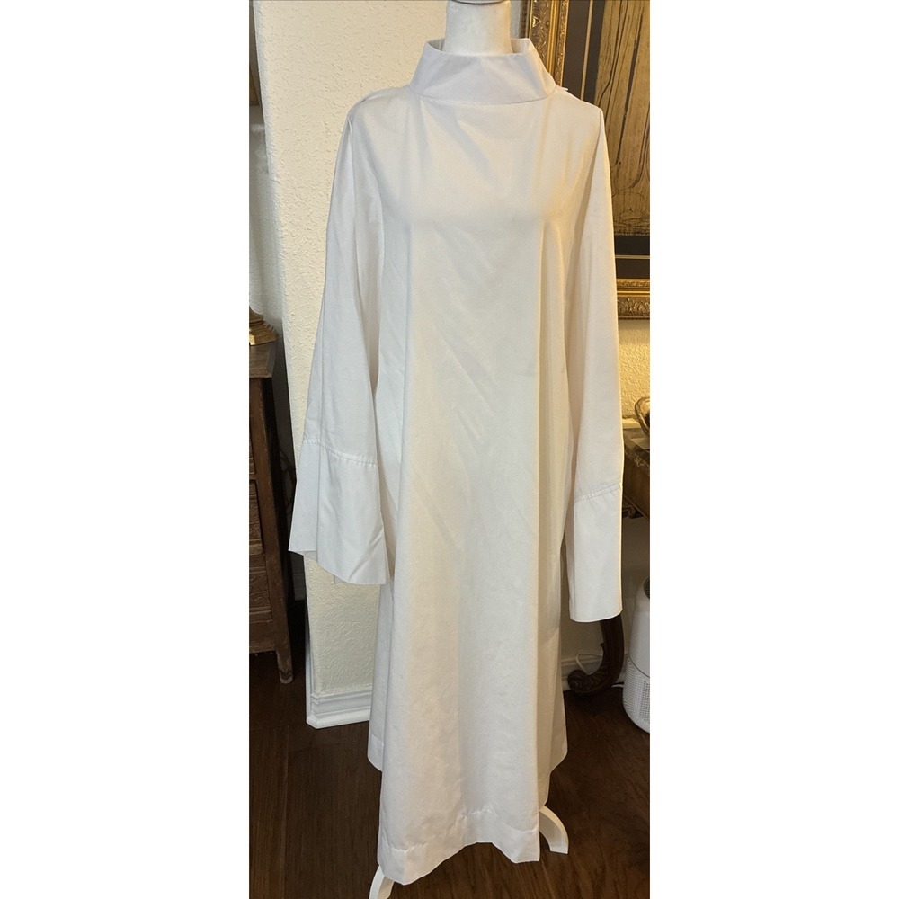 R J Toomey Clergy Concelebration ALB Robe SIZE SMALL